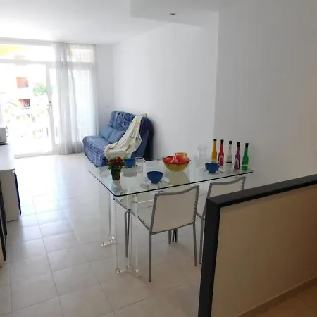 Apartamento Gran Reserva 2 아파트 카스테요 뎀푸리에스